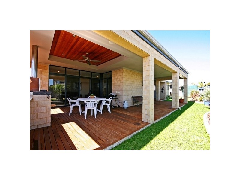 4 Karalla Elbow, Quinns Rocks WA 6030