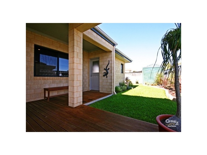 4 Karalla Elbow, Quinns Rocks WA 6030