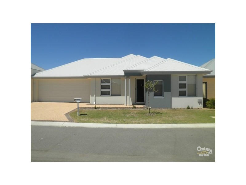 4 Tambelyn cresent, Clarkson WA 6030