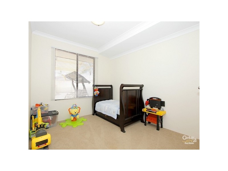 51 St Stephens Crescent, Tapping WA 6065