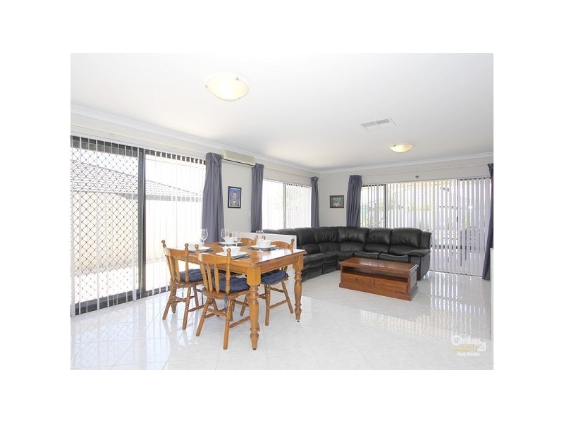 51 St Stephens Crescent, Tapping WA 6065