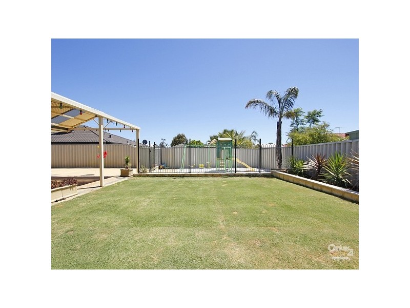 51 St Stephens Crescent, Tapping WA 6065