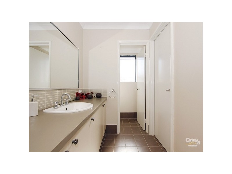 4 Hollyford Parade, Butler WA 6036