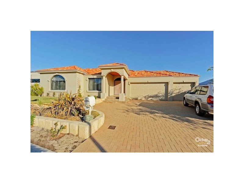 31 Hampshire Drive, Quinns Rocks WA 6030