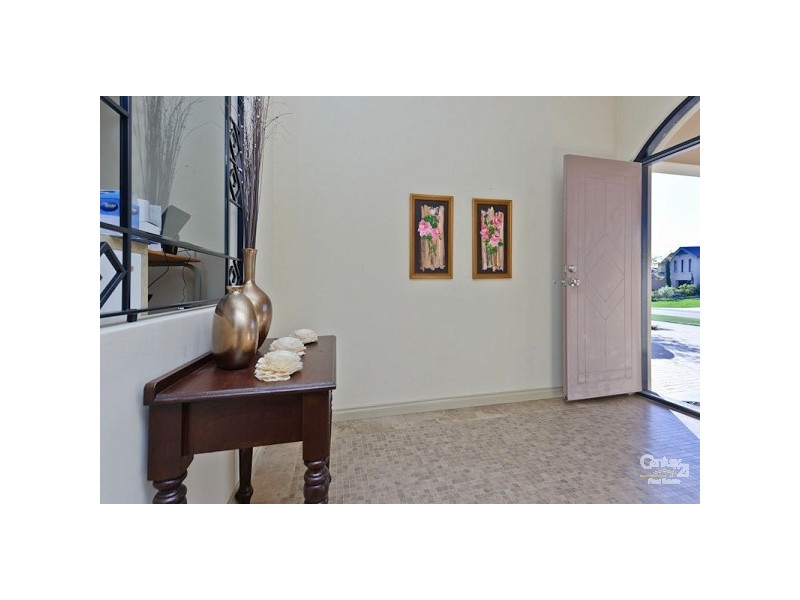 31 Hampshire Drive, Quinns Rocks WA 6030