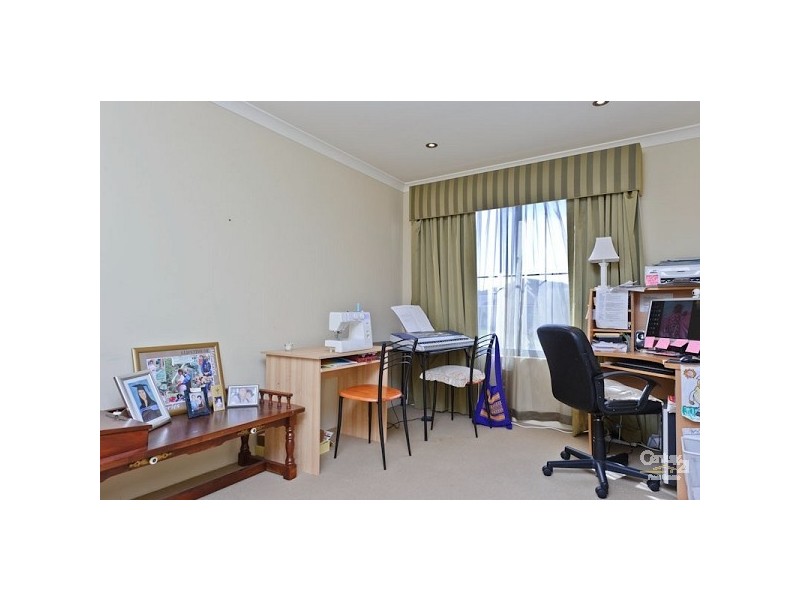 31 Hampshire Drive, Quinns Rocks WA 6030
