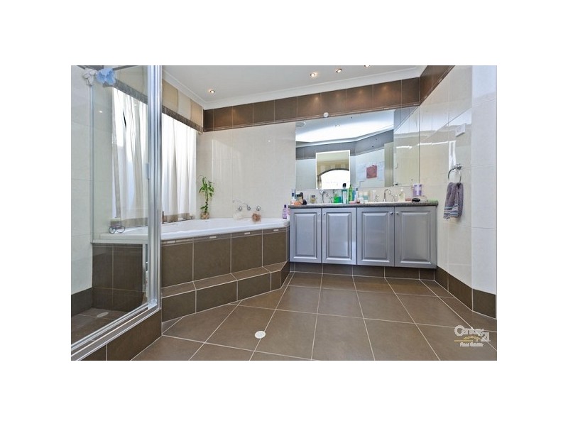 31 Hampshire Drive, Quinns Rocks WA 6030