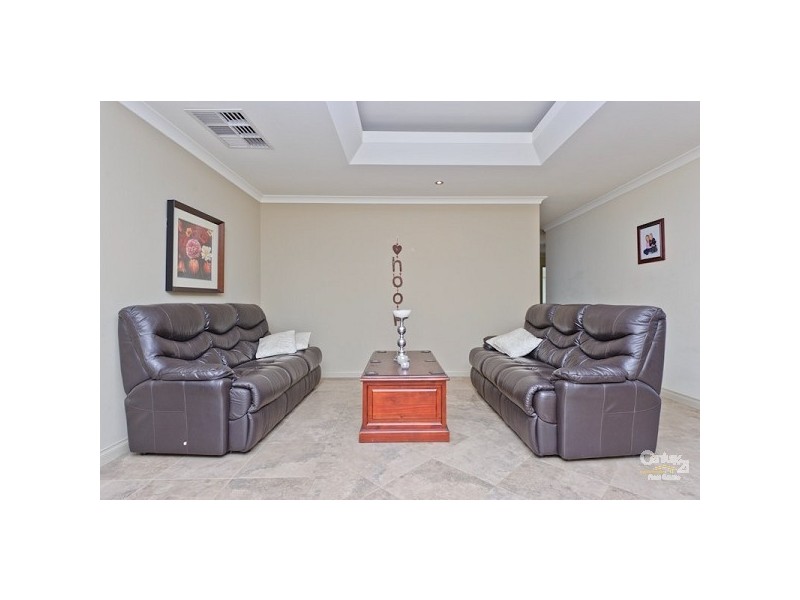 31 Hampshire Drive, Quinns Rocks WA 6030