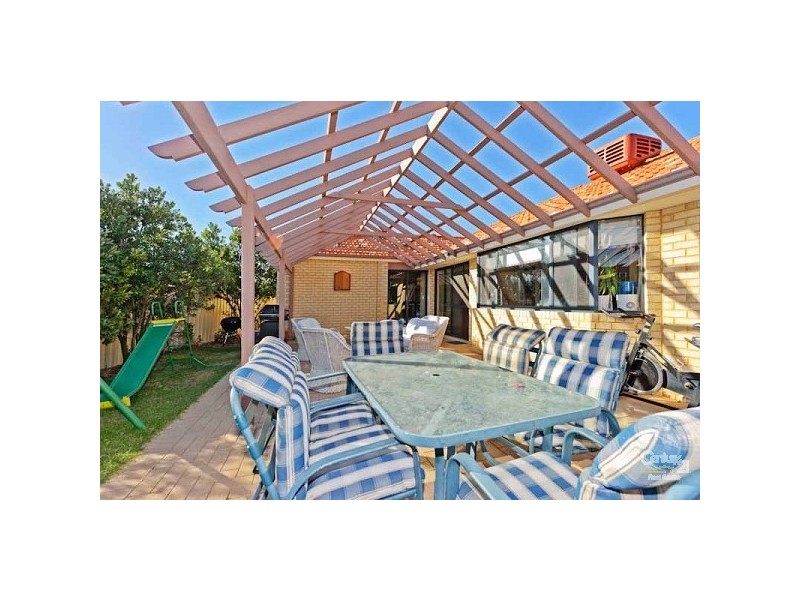 31 Hampshire Drive, Quinns Rocks WA 6030