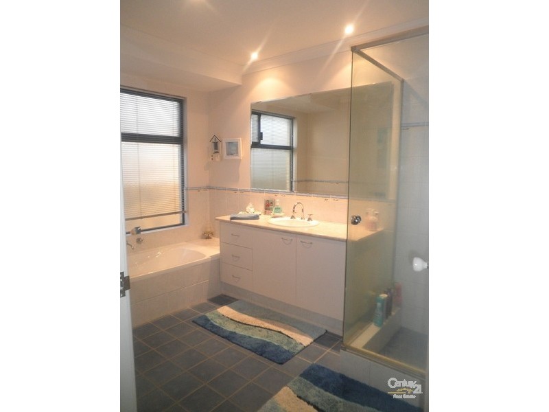 20 Baten Rouge, Mindarie WA 6030