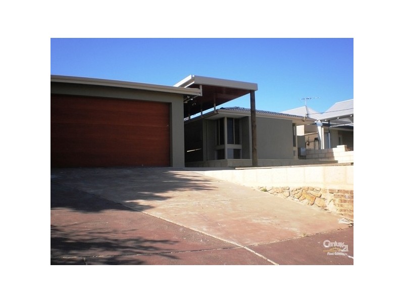 9 Dennis street, Quinns Rocks WA 6030