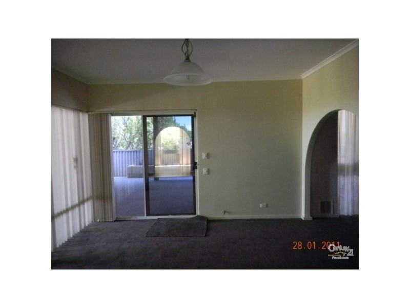 9 Dennis street, Quinns Rocks WA 6030