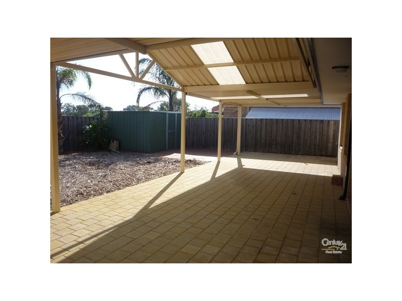 4 Dandaff turn, Kinross WA 6028