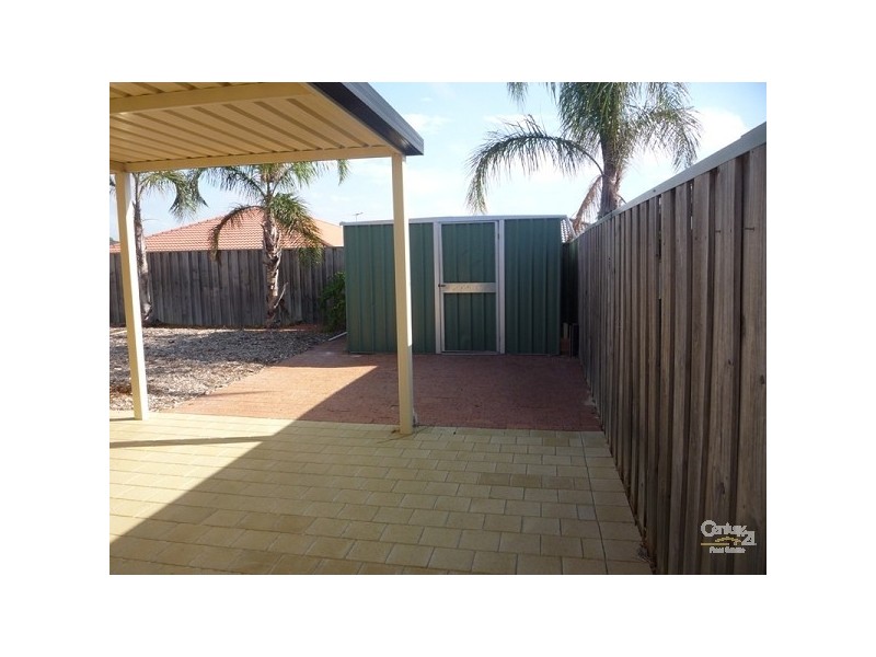 4 Dandaff turn, Kinross WA 6028