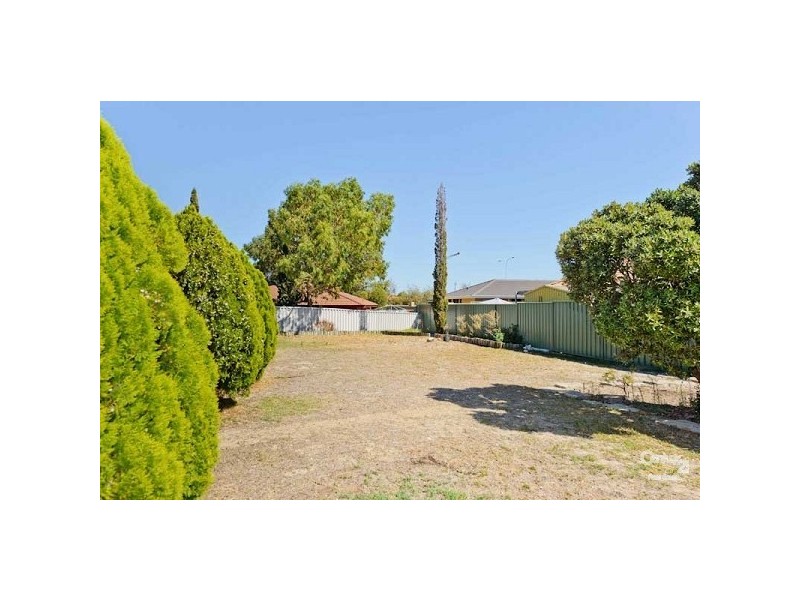 25 Chiba Retreat, Merriwa WA 6030
