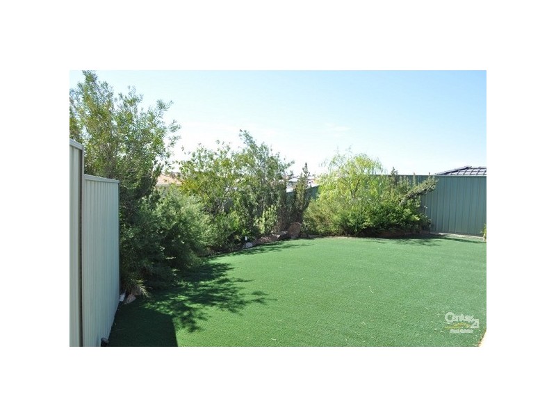 8 Tapalla court, Merriwa WA 6030