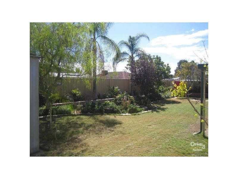 6 Cam court, Merriwa WA 6030