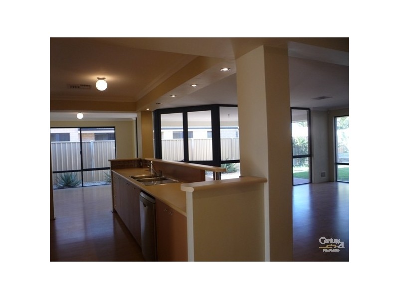 70 Belhaven Terrace, Quinns Rocks WA 6030