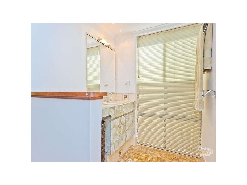 8 Batavia Place, Kallaroo WA 6025