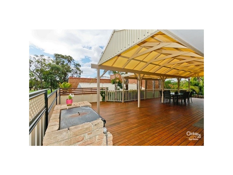 22 Chessington Way, Kingsley WA 6026