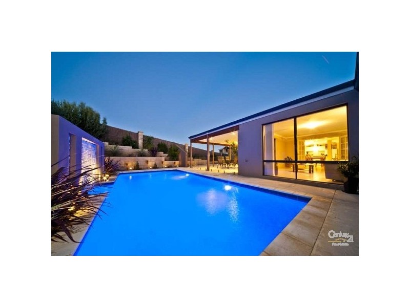 2 Royal James Court, Quinns Rocks WA 6030