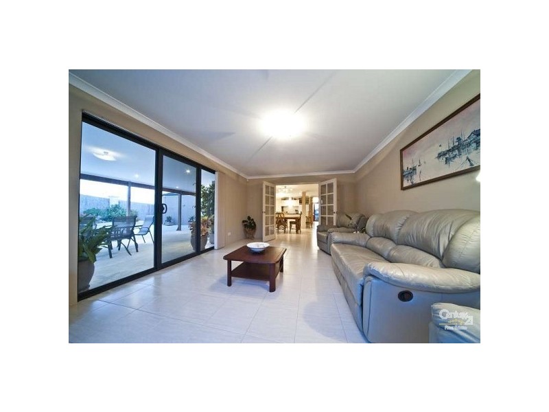 2 Royal James Court, Quinns Rocks WA 6030