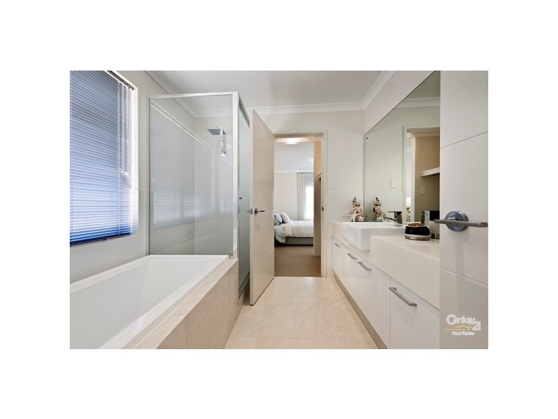 9 Romano Crescent, Iluka WA 6028