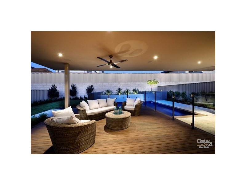 9 Romano Crescent, Iluka WA 6028