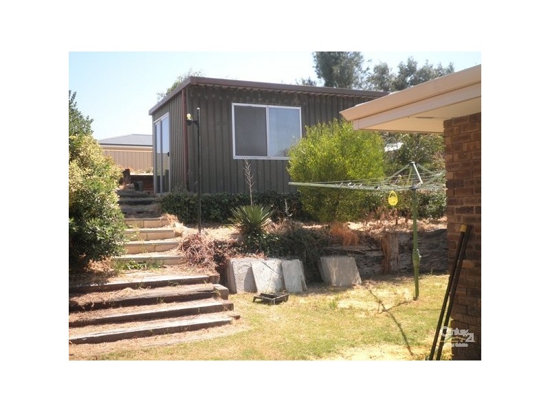 9 Dennis Street, Quinns Rocks WA 6030