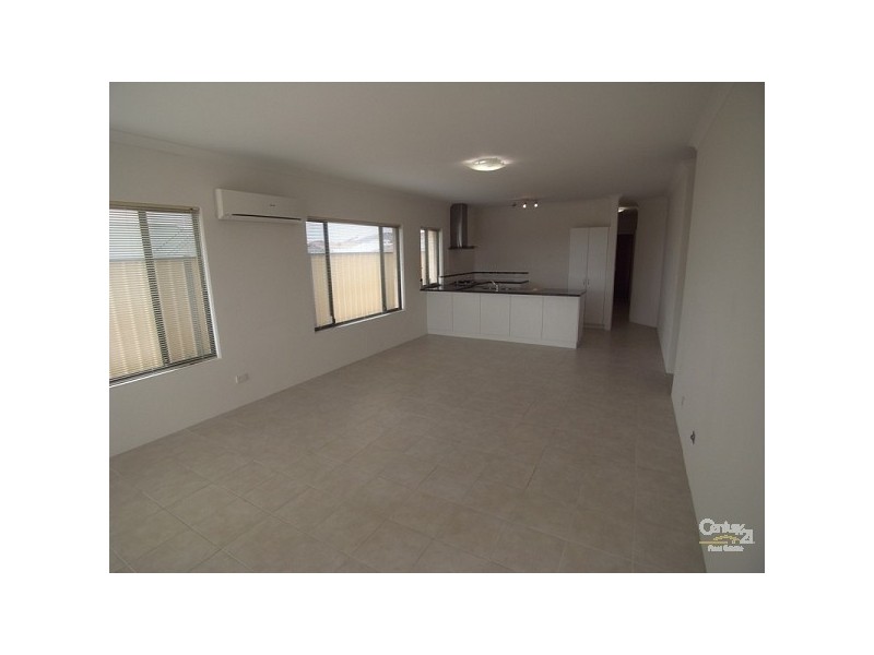 5 Hollywood Heights, Clarkson WA 6030