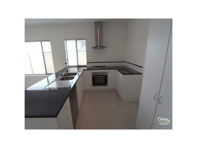 5 Hollywood Heights, Clarkson WA 6030