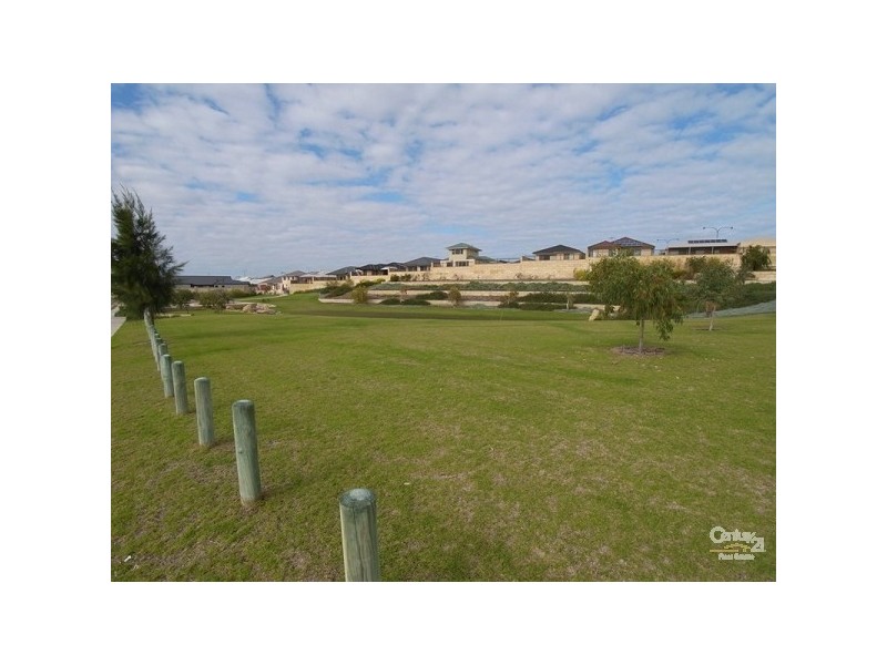 5 Hollywood Heights, Clarkson WA 6030