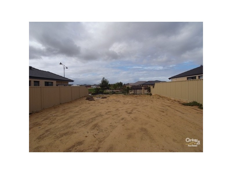 2/131 Landbeach Blvd, Butler WA 6036