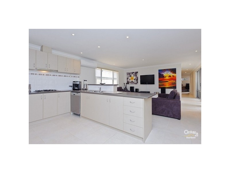 8 Myall Fairway, Clarkson WA 6030