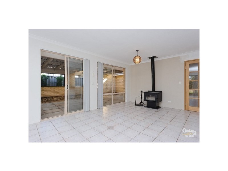4 Turton Place, Quinns Rocks WA 6030