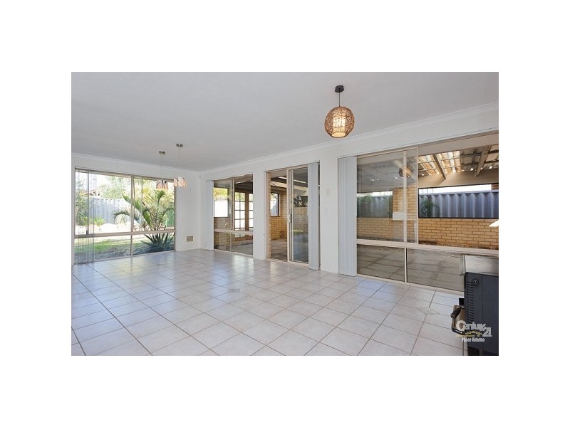 4 Turton Place, Quinns Rocks WA 6030