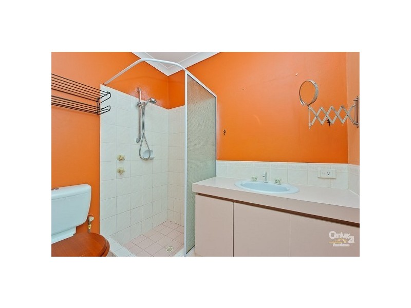 4 Stradbroke Gardens, Ridgewood WA 6030