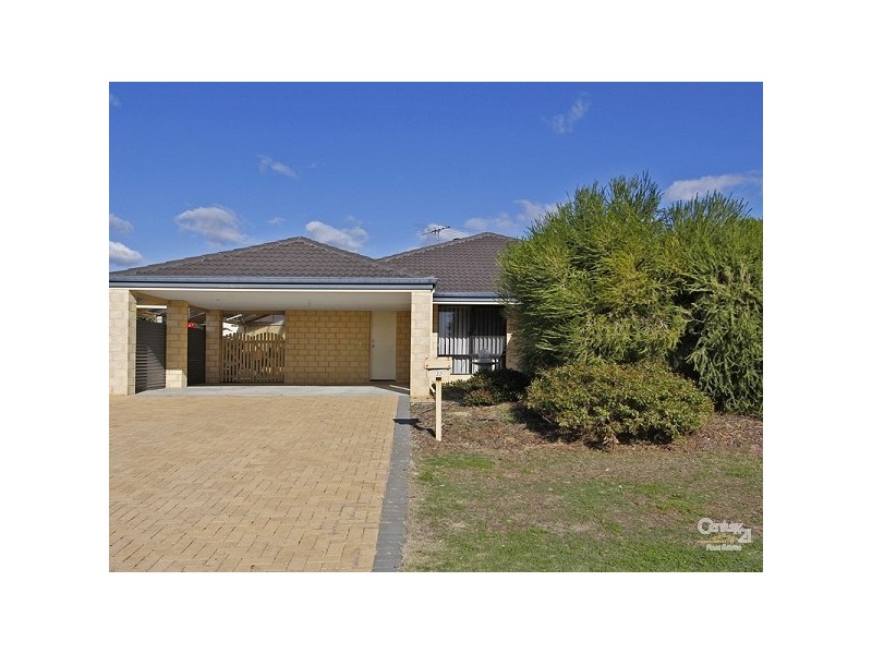 32 Annandale Circle, Kinross WA 6028