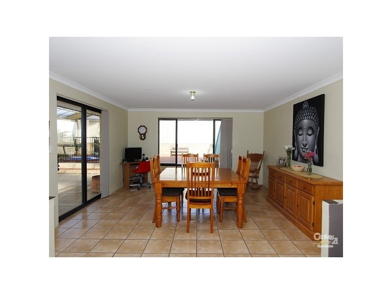 32 Annandale Circle, Kinross WA 6028