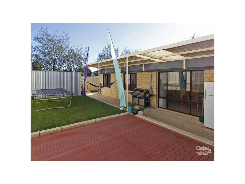 32 Annandale Circle, Kinross WA 6028