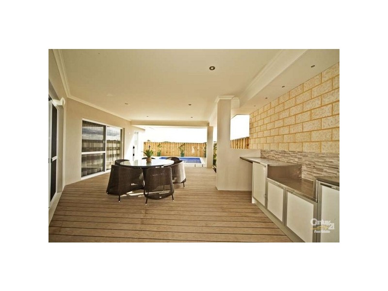 33 Viridis Street, Yanchep WA 6035