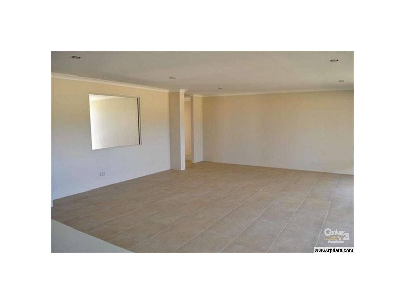 15 Abrolhas Close, Two Rocks WA 6037