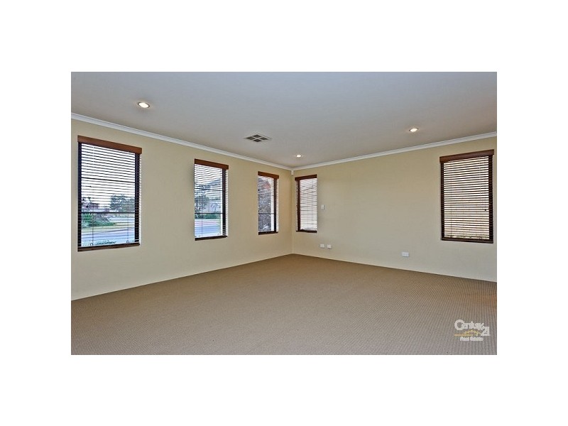 16 Labianca Vista, Carramar WA 6031