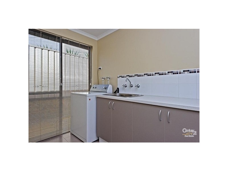 16 Labianca Vista, Carramar WA 6031