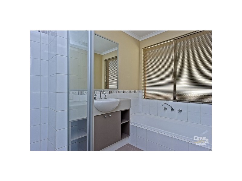 16 Labianca Vista, Carramar WA 6031