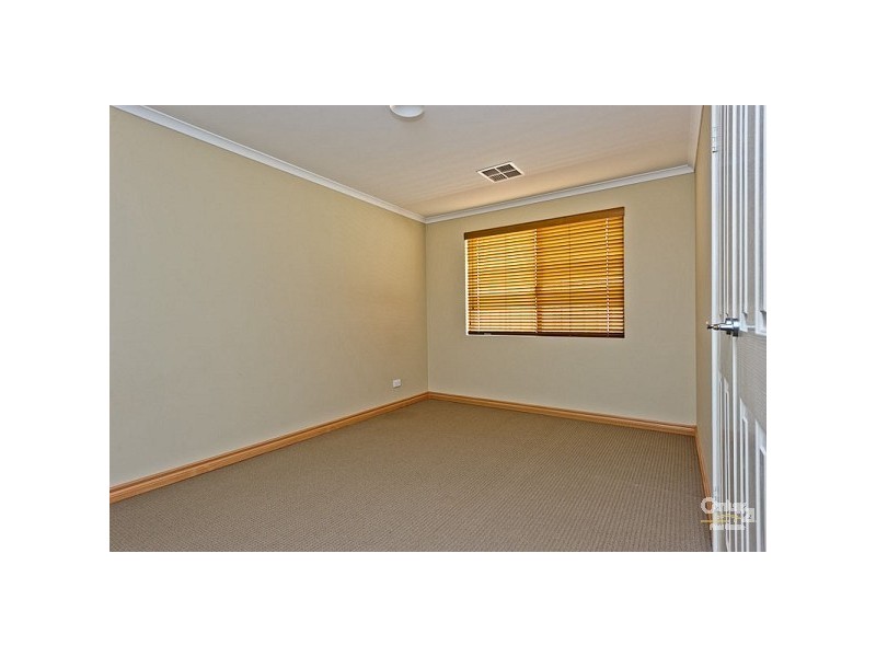 16 Labianca Vista, Carramar WA 6031