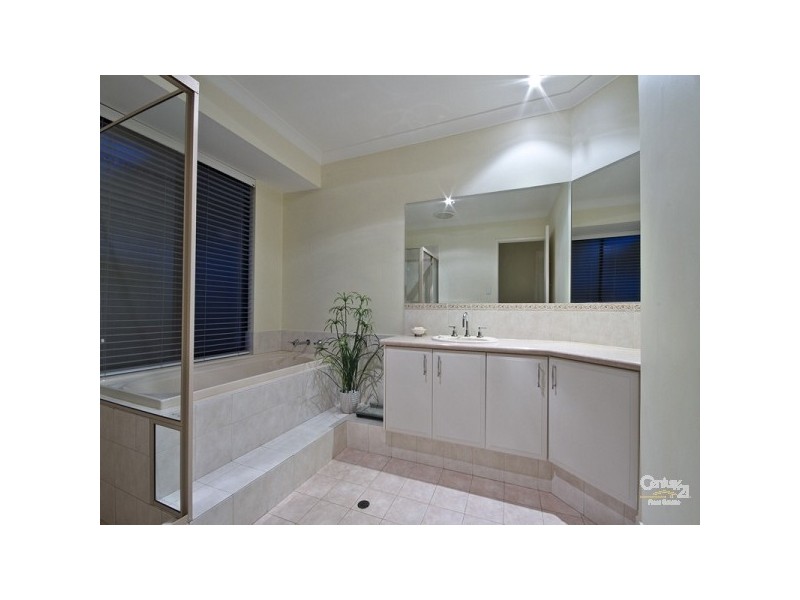 1 Gateshead Loop, Mindarie WA 6030