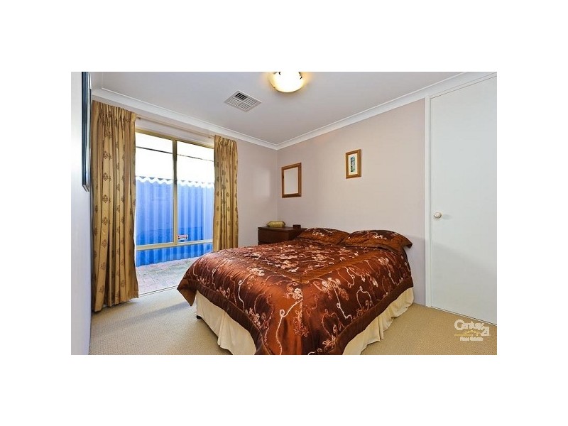 14 Firwood Trail, Woodvale WA 6026