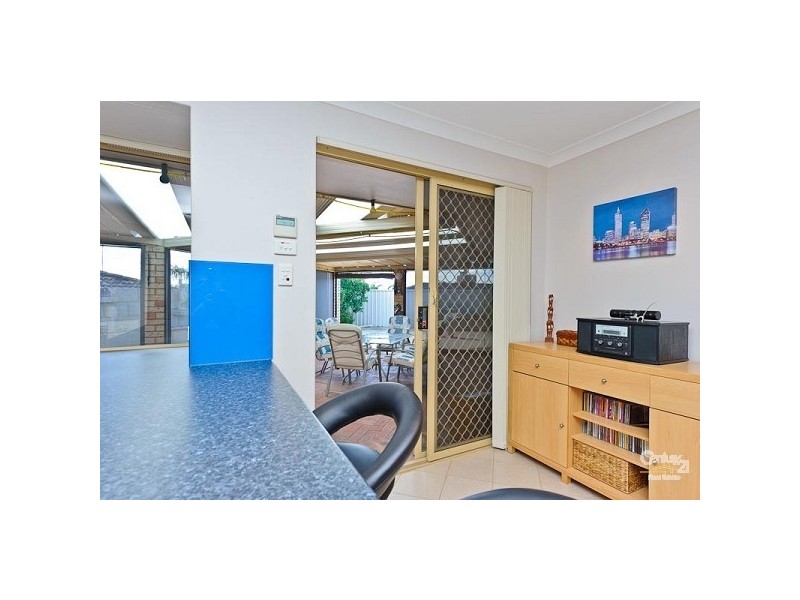 14 Firwood Trail, Woodvale WA 6026