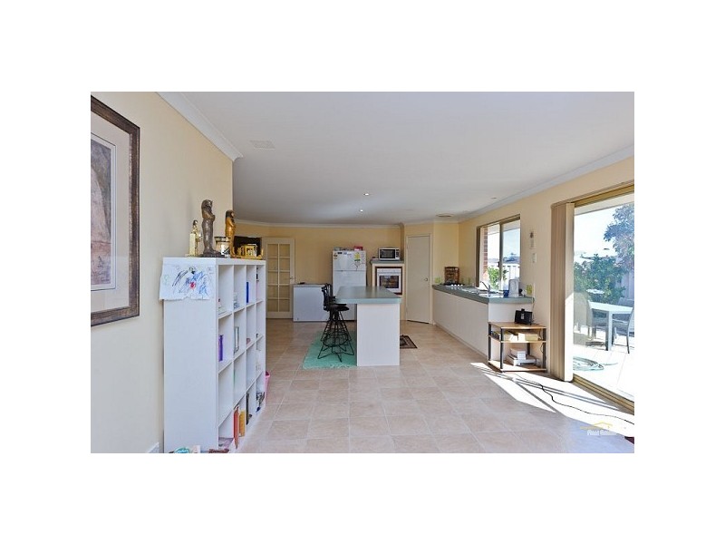 1 Ceduna Way, Quinns Rocks WA 6030